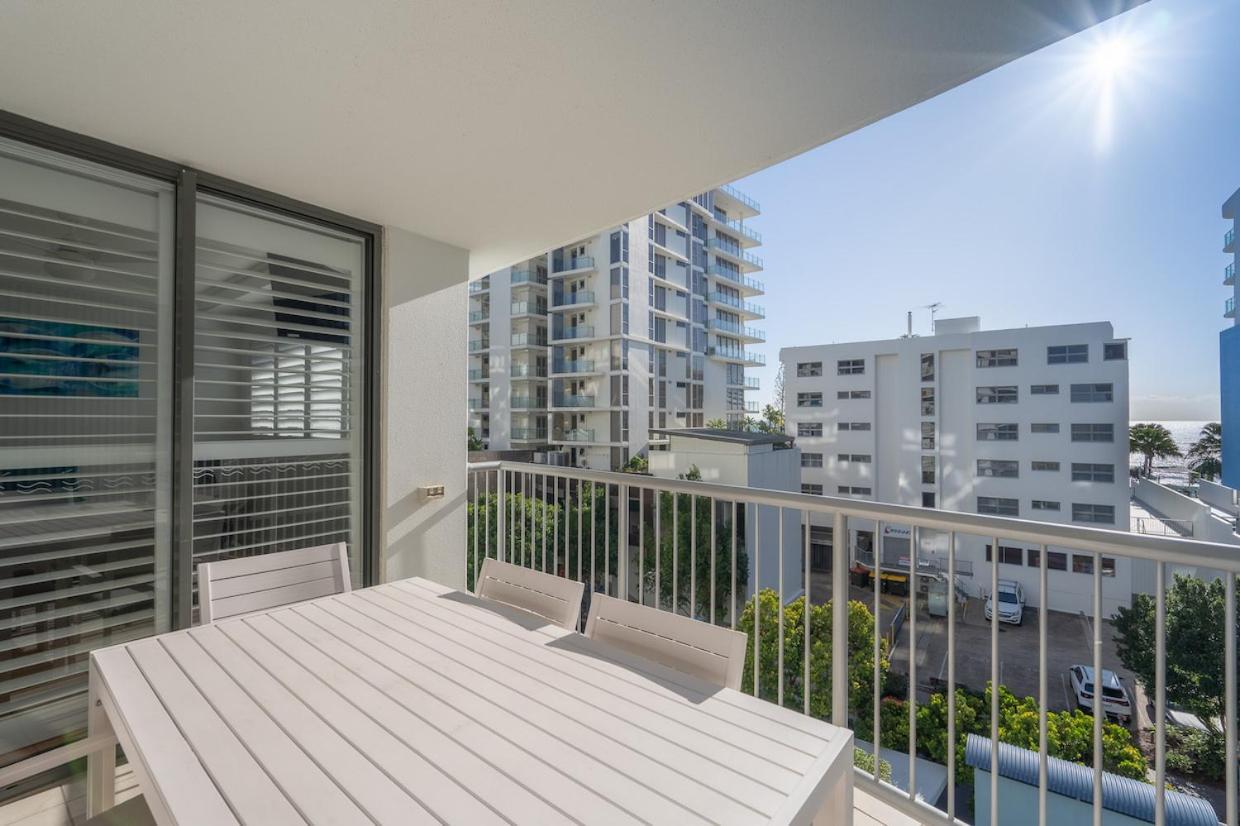 Seamark On First Mooloolaba Exteriör bild